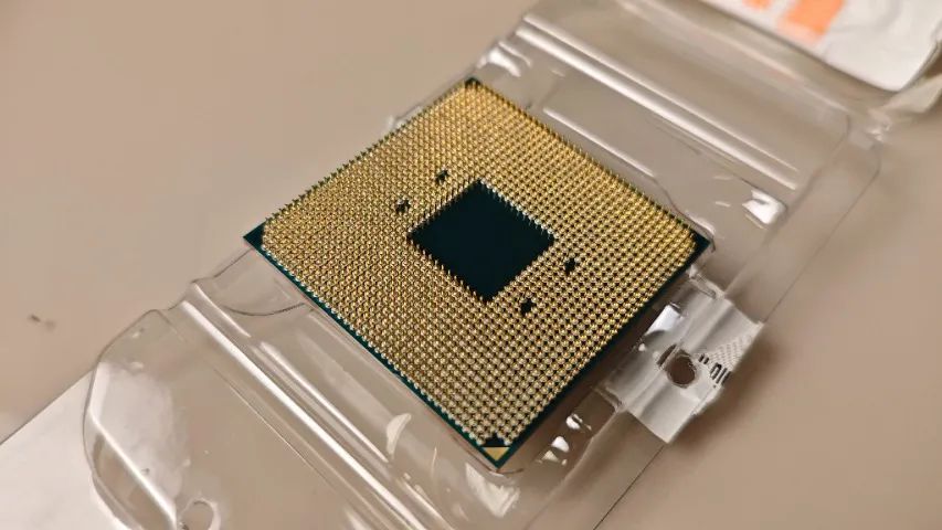 AMD Ryzen 5 5500X3D  - Foto 3