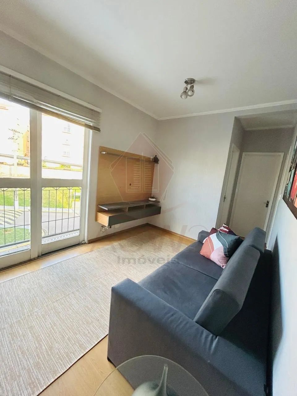 APARTAMENTO MOBILIADO COM 2 QUARTOS, COZINHA PLANEJADA E VAGA COBERTA NO RETIRO - Foto 3