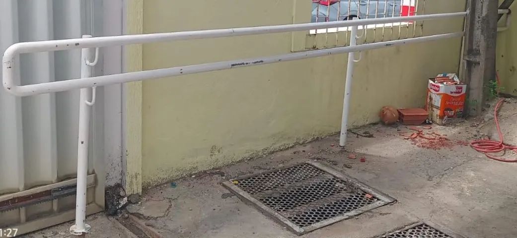 Baixei pra Vender Logo: Corrimão Duas Alturas (70cm e 90cm) com 4,9m comprimento - Foto 2