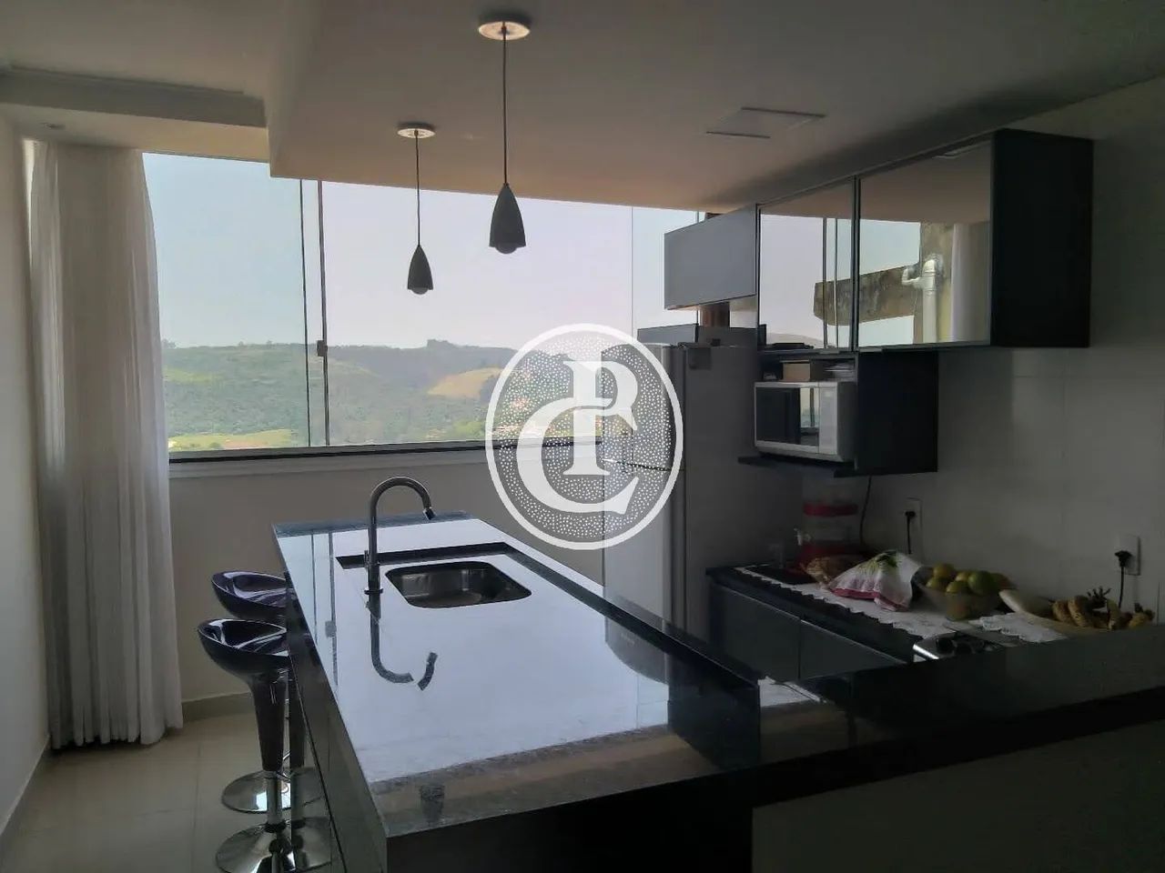 Casa com 2 Suítes, Terraço e Excelente Potencial Paraibuna/SP