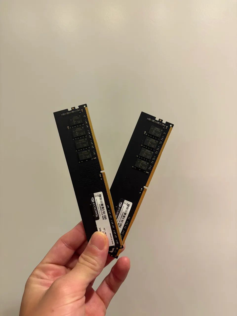 MEMORIA RAM 8GB DDR4 T-FORCE - Foto 2