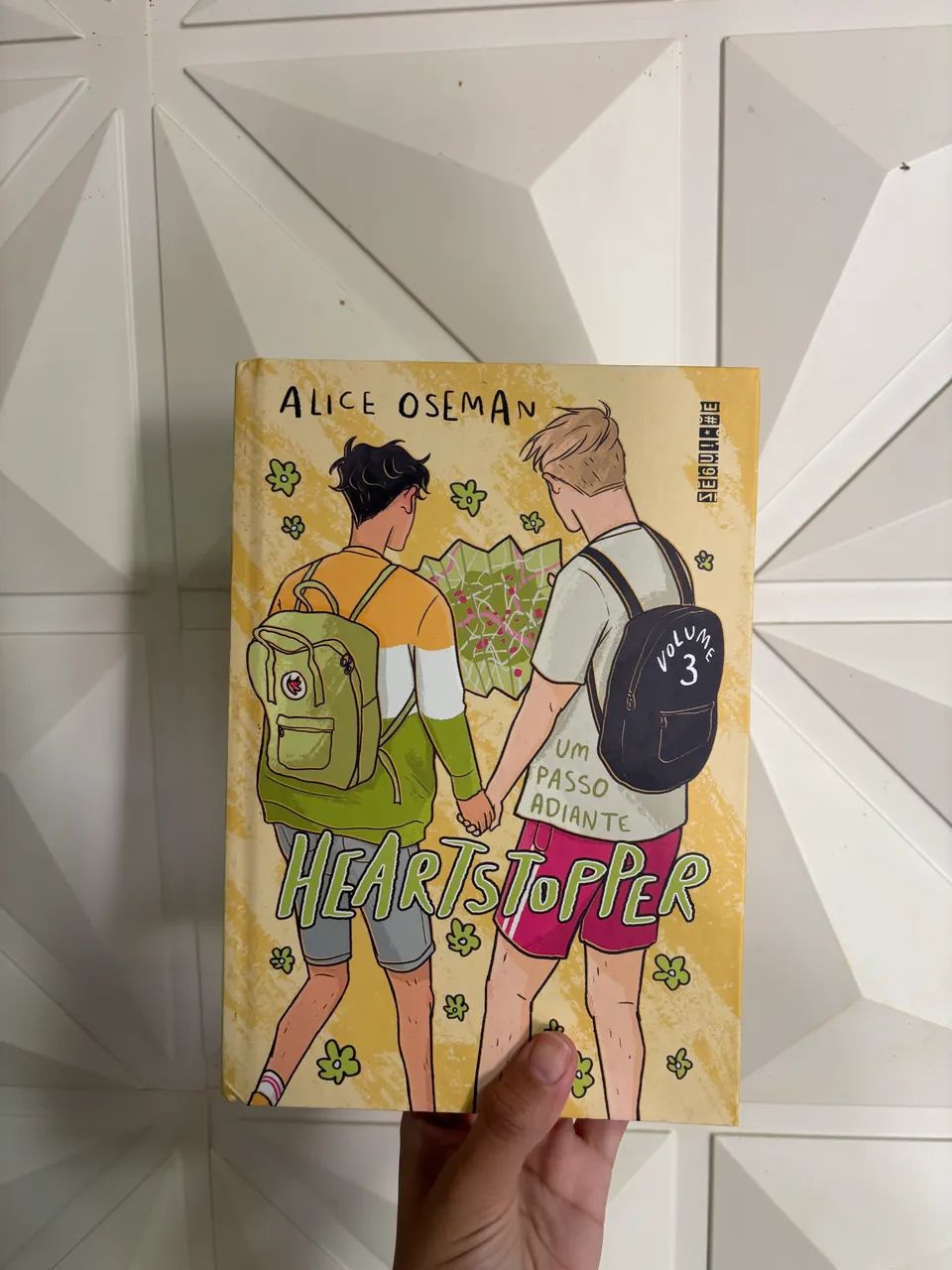 Heartstopper volume 3
