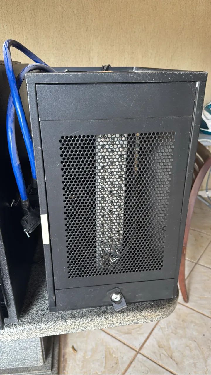 Gabinetes para switch usados  - Foto 2