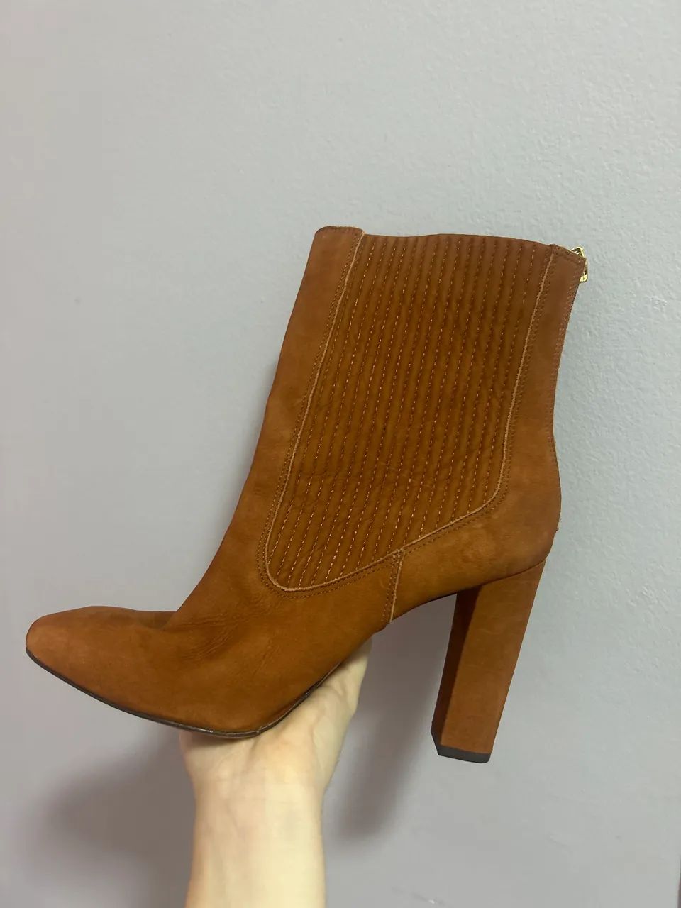 bota marrom de salto  - Foto 2