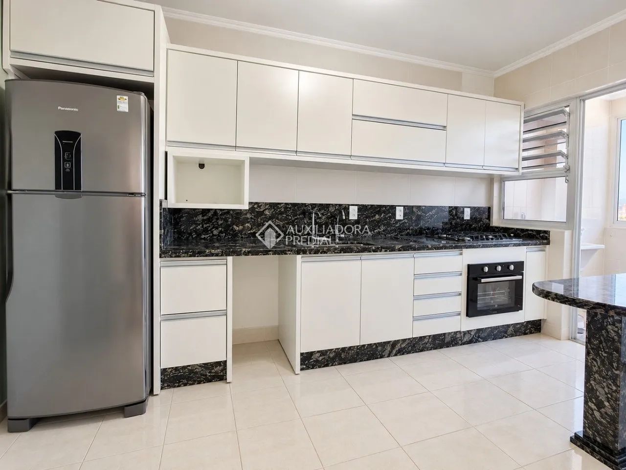 Apartamento com 3 dormitórios e suíte mobiliado no Itacorubi - Foto 4