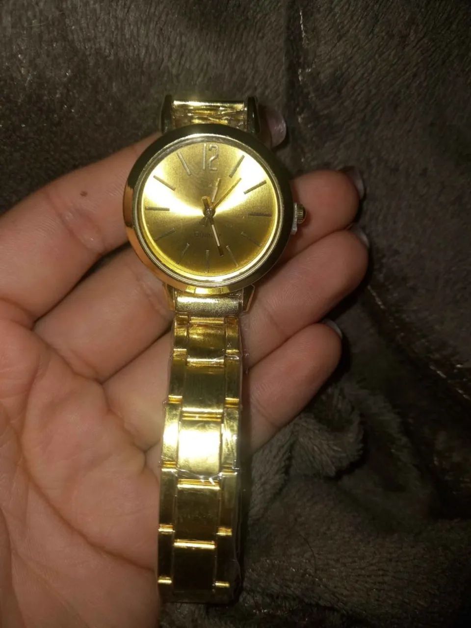 Relógio dourado novo resistente a água  - Foto 4