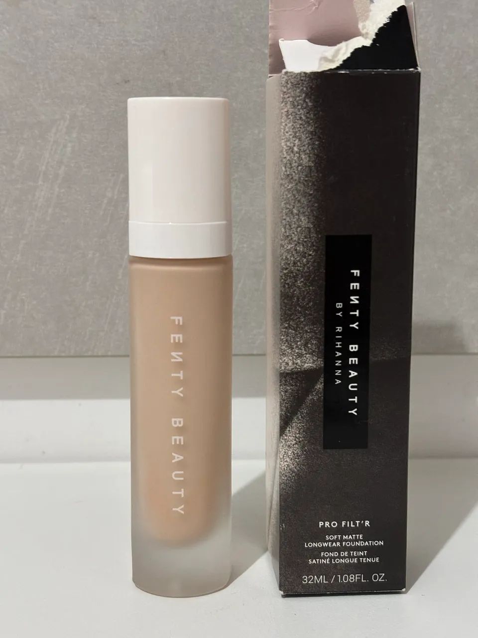 Base Fenty Beauty Rihanna