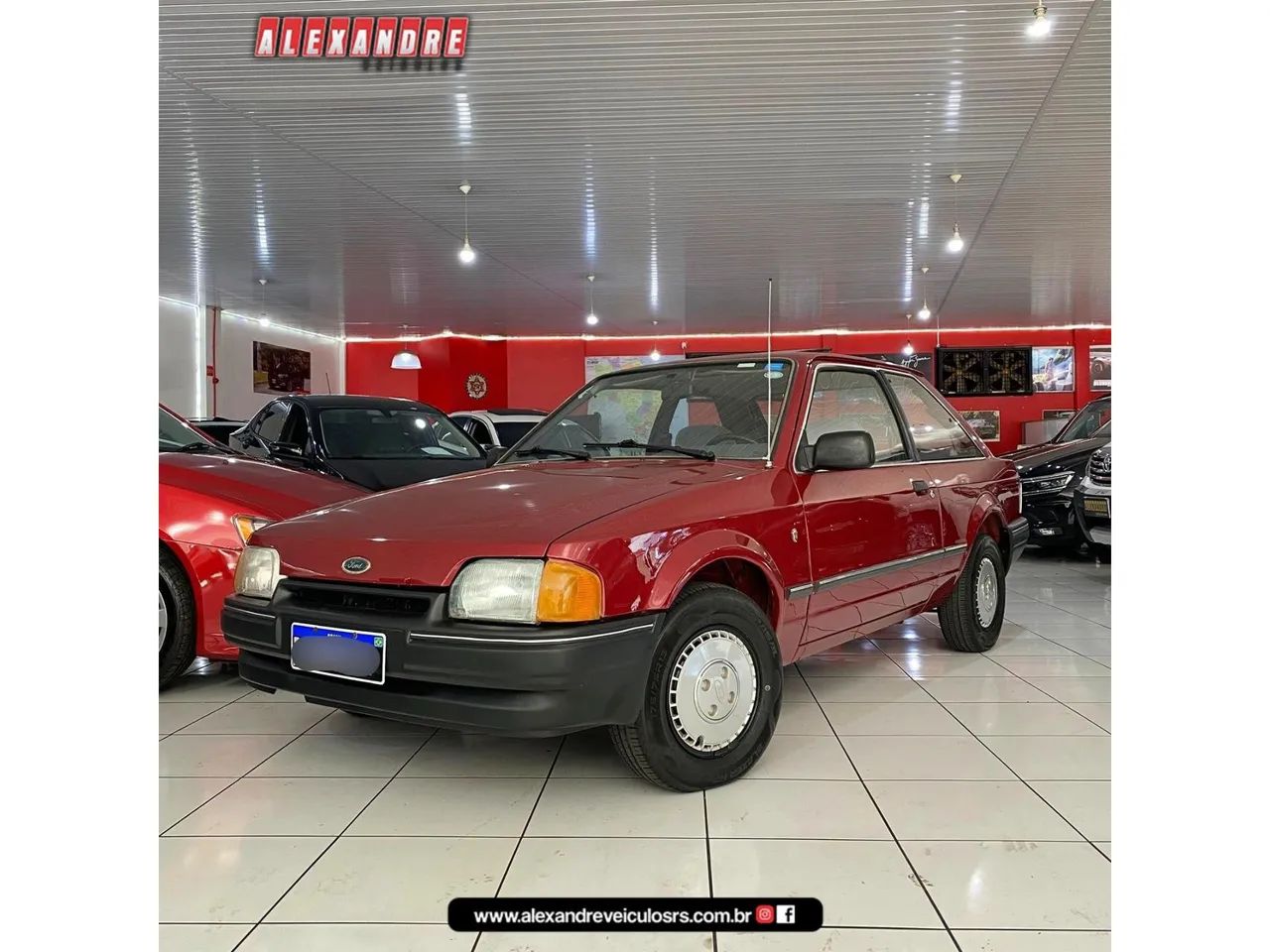 Ford Escort Ghia 1.8i / 1.8 / 1.6 (álcool) 1989