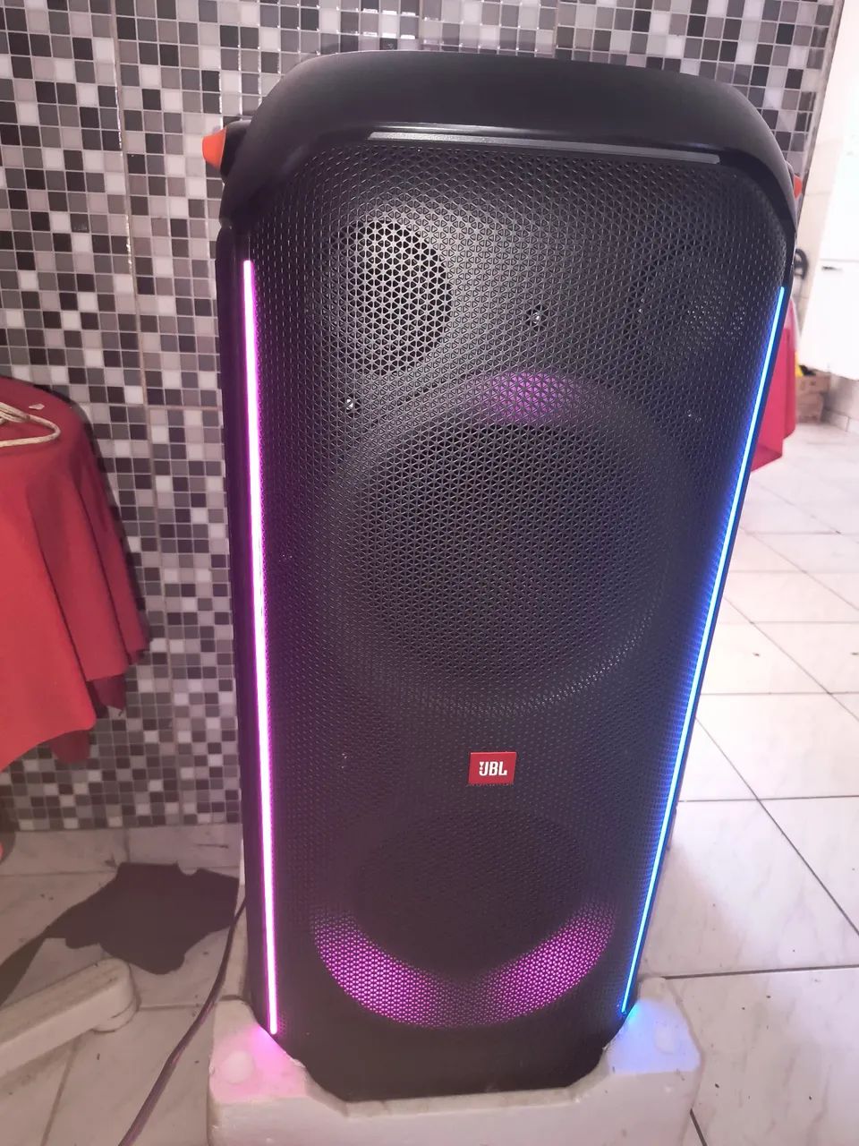 JbL nova pouco uso 