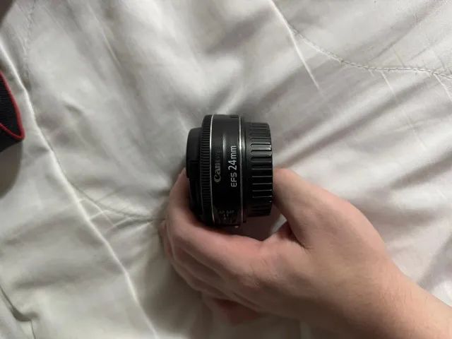 Canon T7i + Lente 24mm Canon + Lente 50mm Canon + 3 Baterias - Foto 4