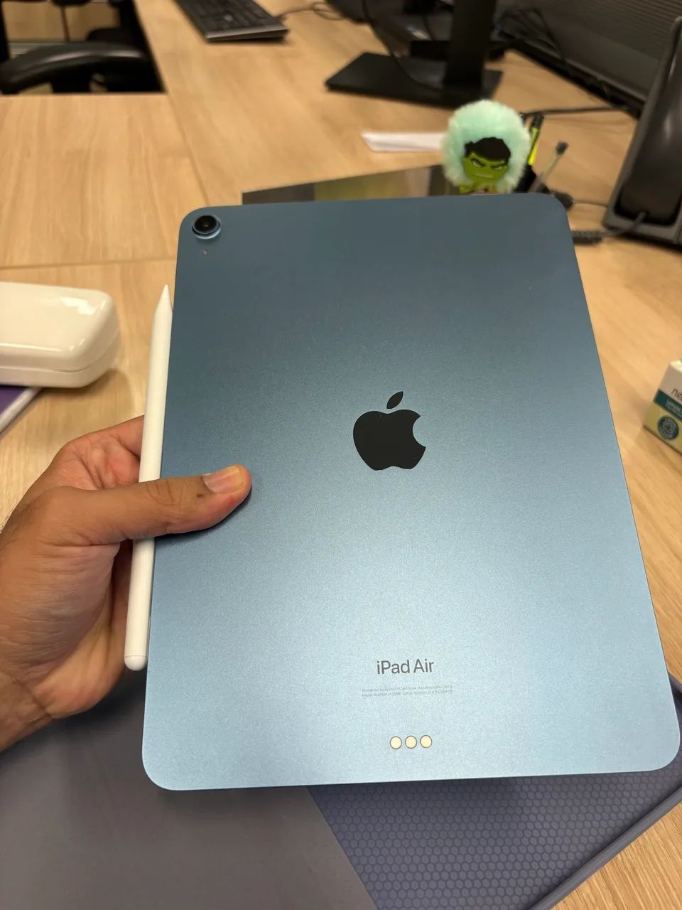 iPad Air 5 (5° geração) Wi-Fi Chip: M1 64GB 10.9 polegadas