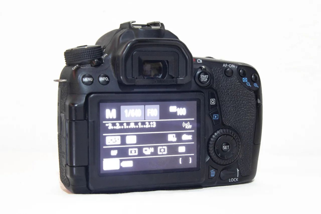 Canon 70D - Foto 2