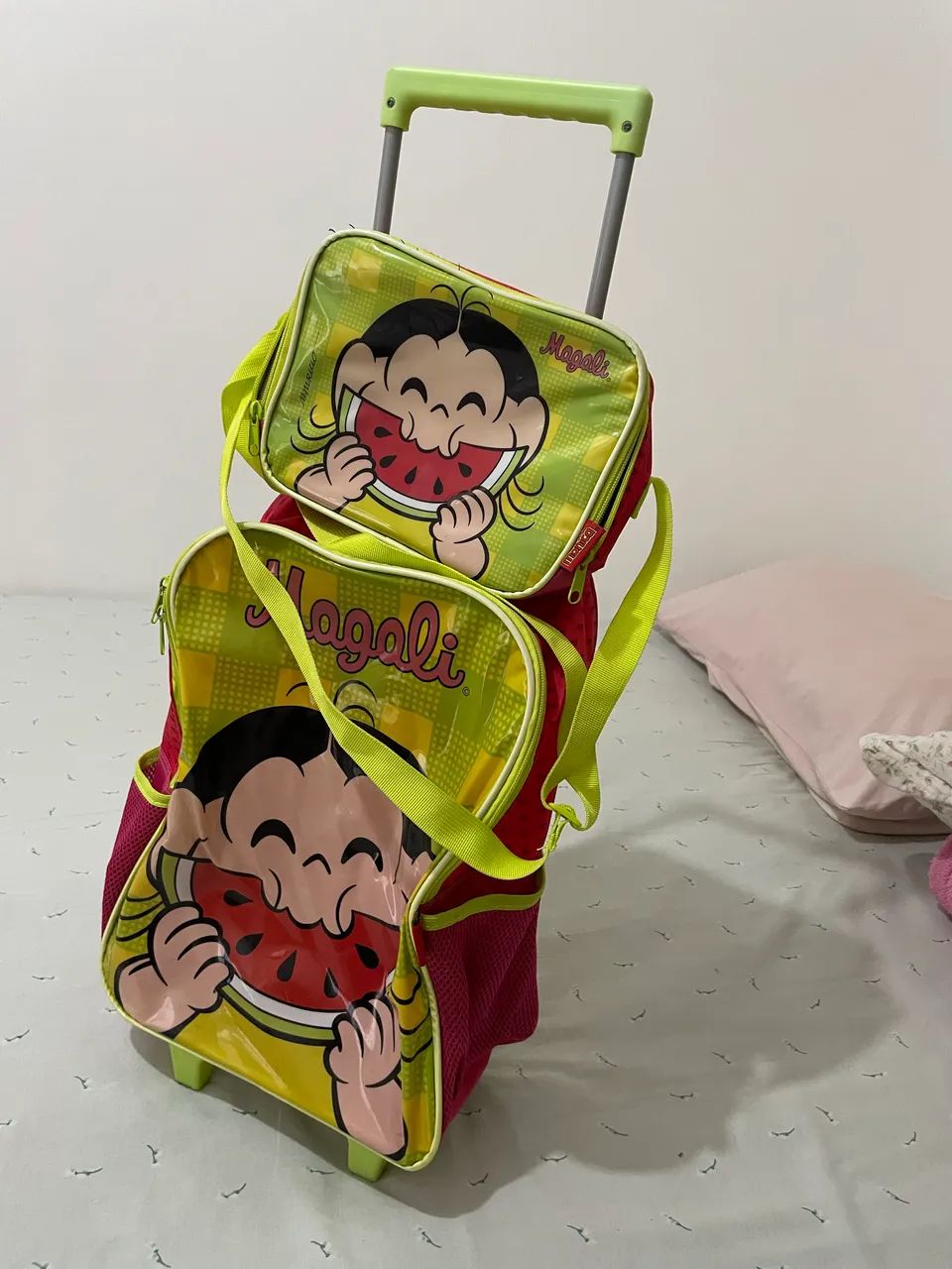 Mochila carrinho magali
