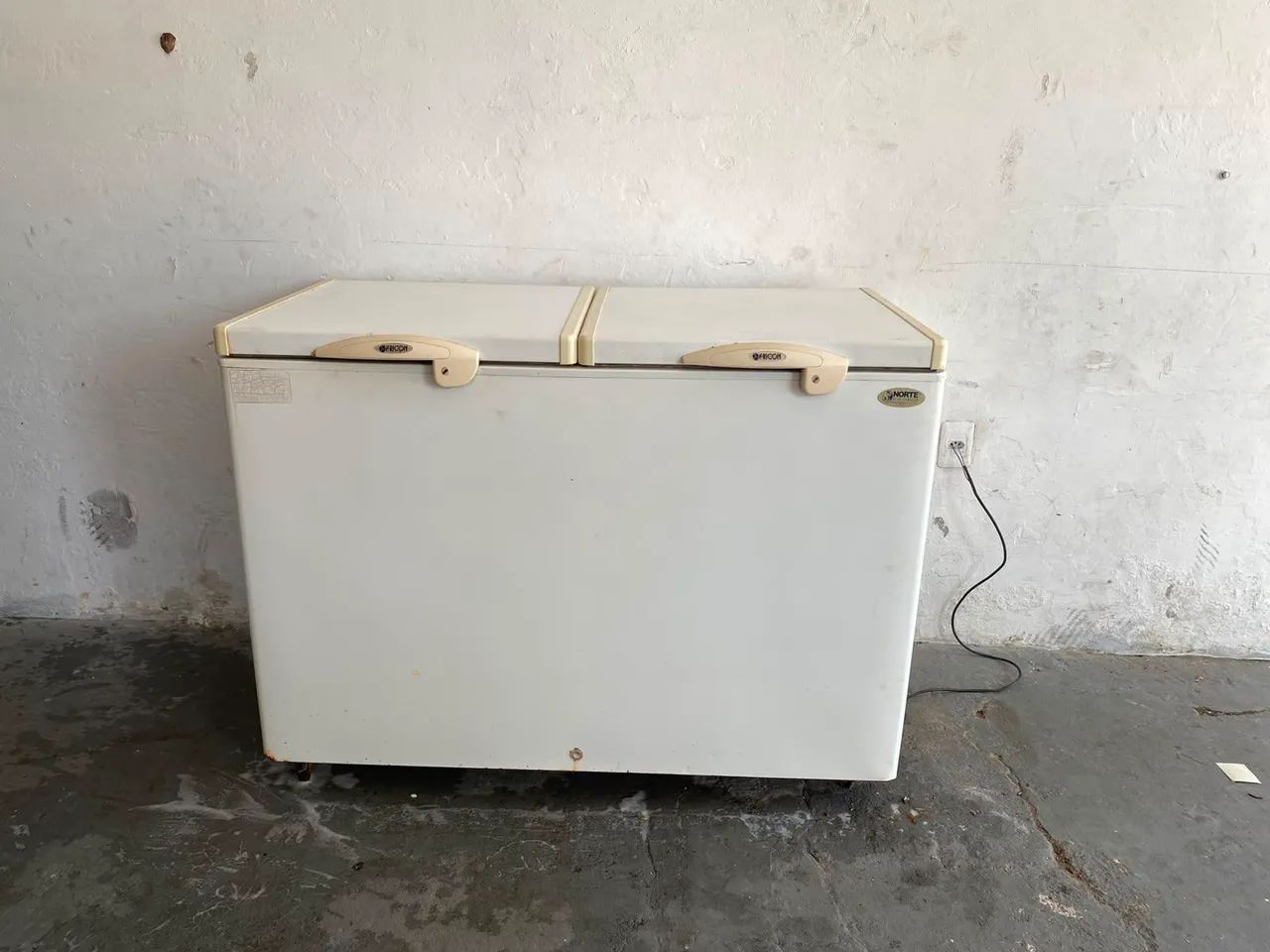 Vendo Frezer 2 Portas
