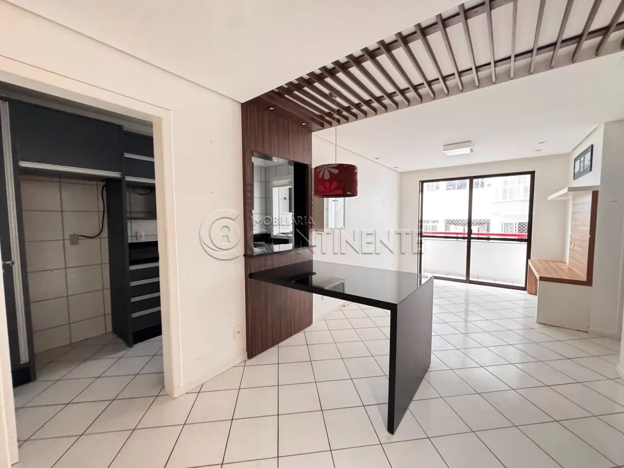 APARTAMENTO À VENDA NO ABRAÃO - 02 DORMITÓRIOS COM SUÍTE - GARAGEM - ELEVADOR - Foto 4