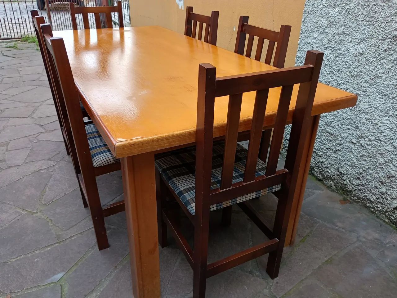 Mesa Grande, em madeira, com 6 cadeiras! - Foto 5