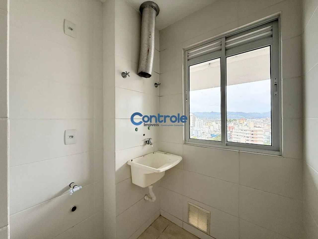 Apartamento com 02 dormitórios e Suíte no Pagani, em Palhoça/SC! - Foto 4
