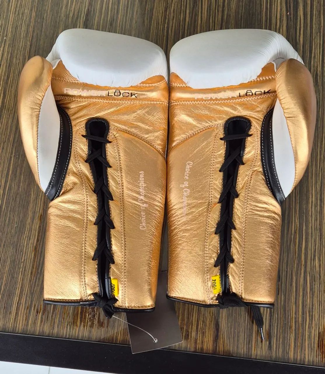 Luva de Boxe PowerLock 16 oz para treino  - Foto 2