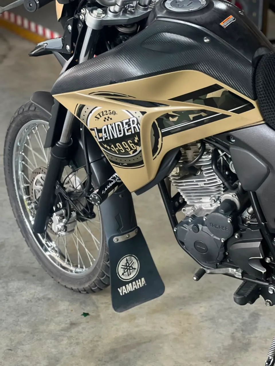 XTZ250 LANDER 2022 - Foto 5
