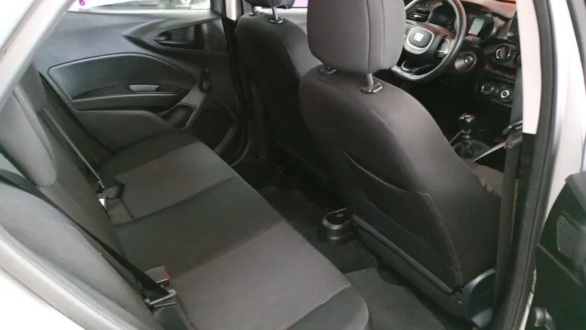 Fiat Argo Drive 1.0 6V Flex 2026 - Foto 3
