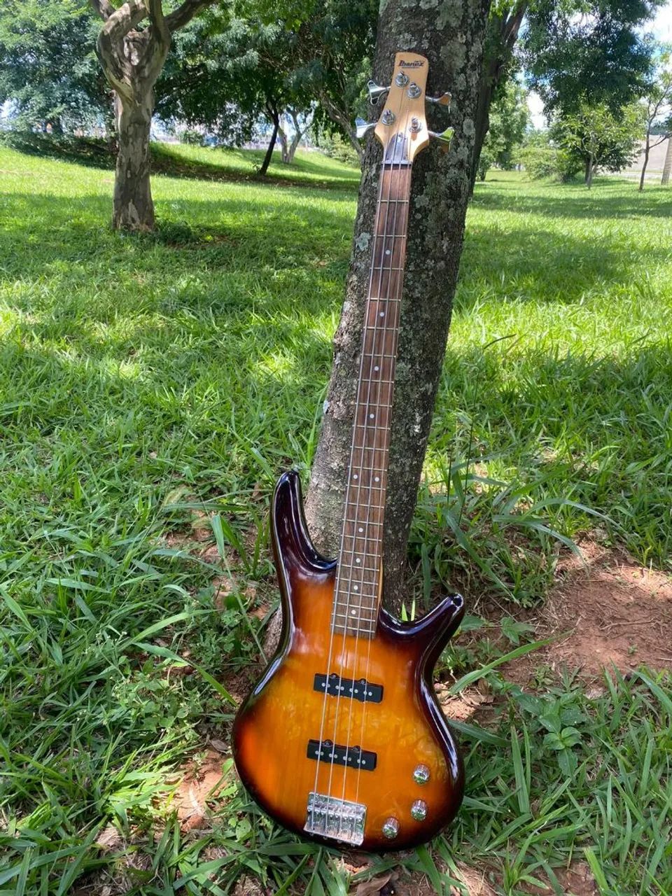 Baixo Ibanez gsr180