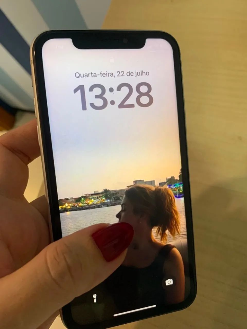 iPhone XR; com película do 13