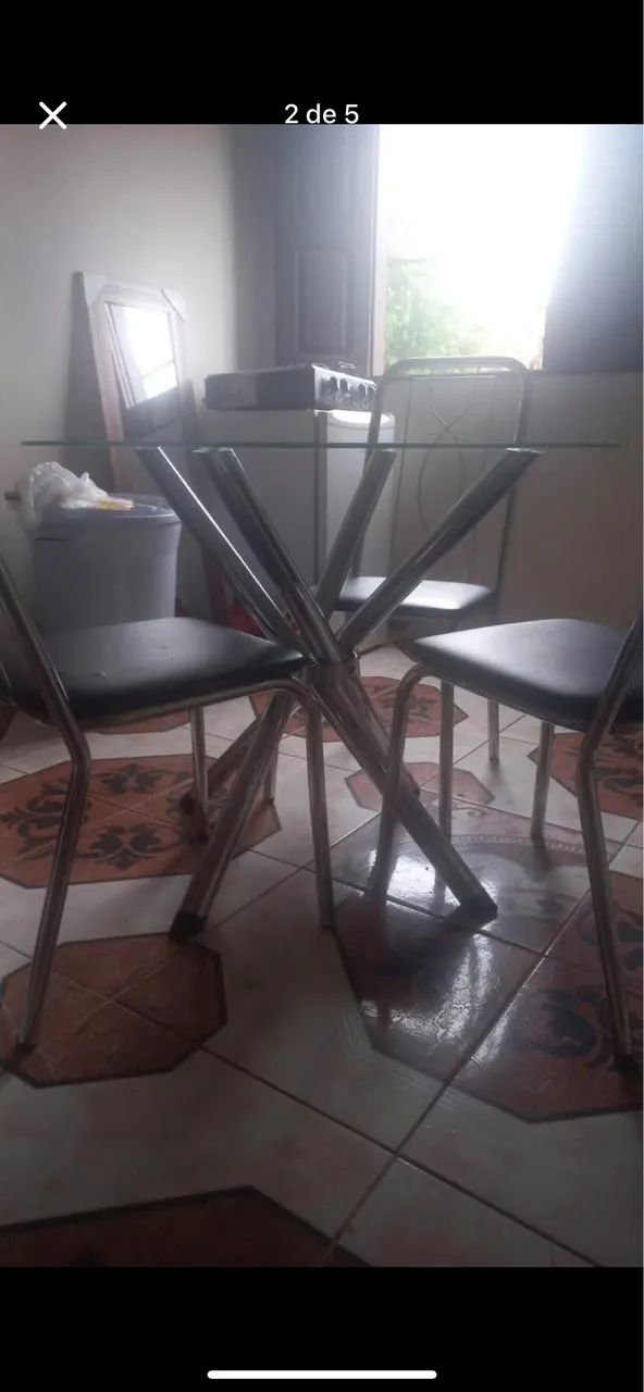 Mesa de vidro 4 cadeiras  - Foto 3