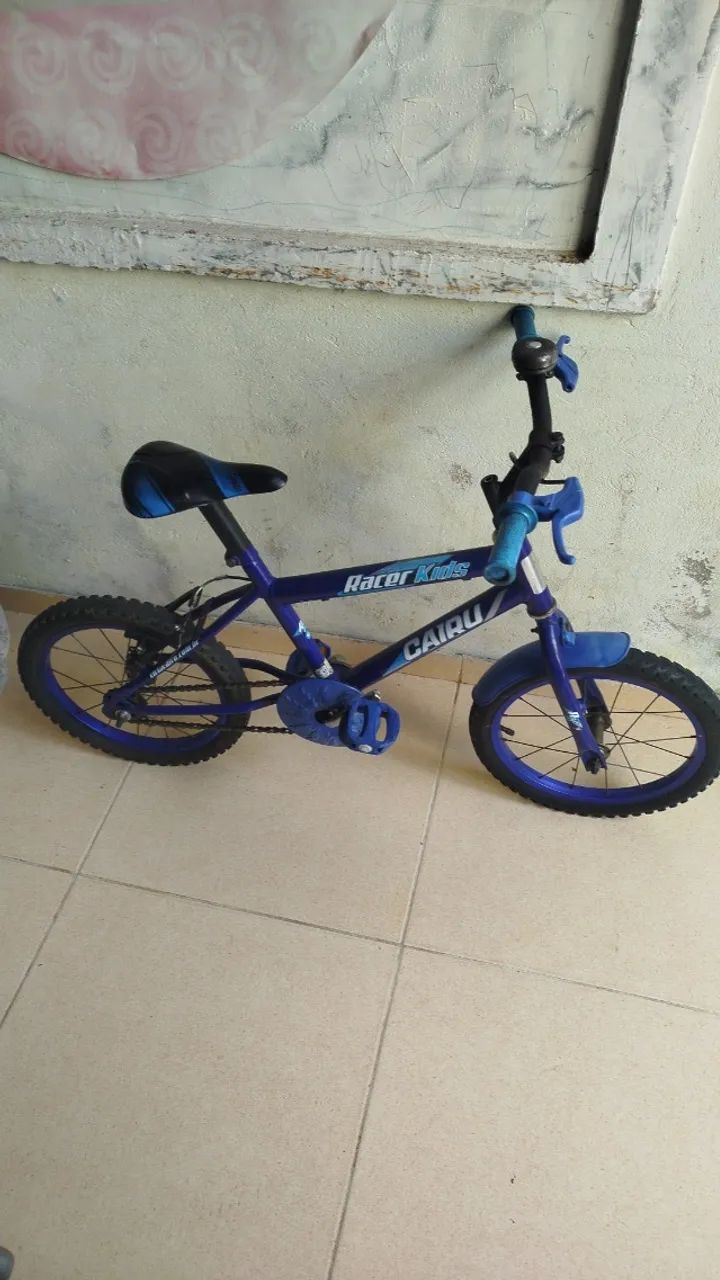 Bicicleta semi nova aro 16 infantil - Foto 3