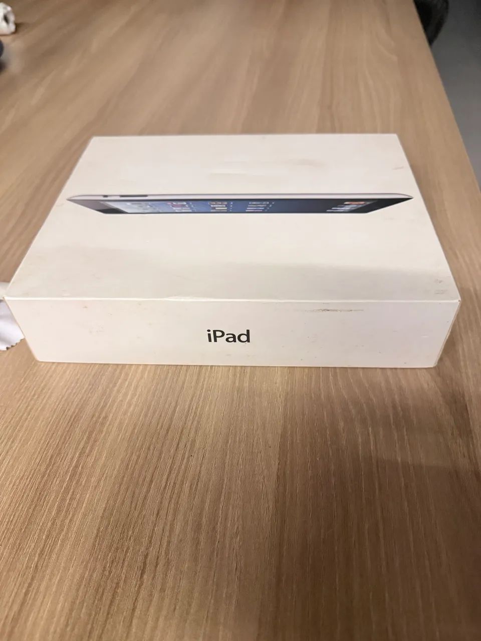 iPad 4 64GB Wi-Fi + Cellular Preto - Para Retirada de Peças / Não Liga