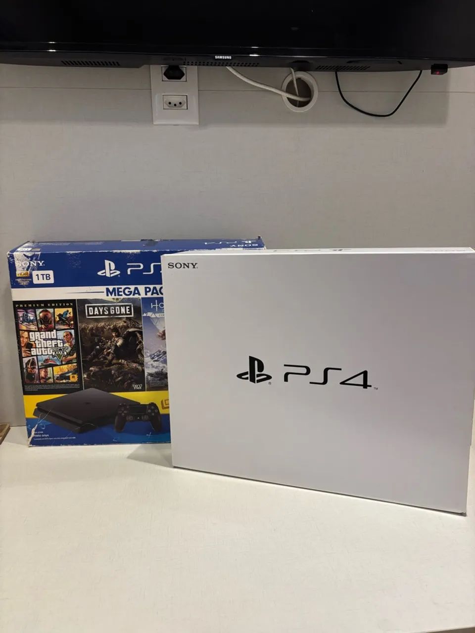 PS4 SLIM 1 TB - Foto 2