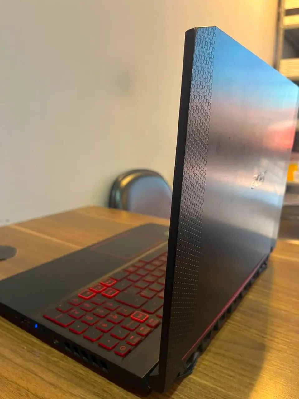 Nitro i5 