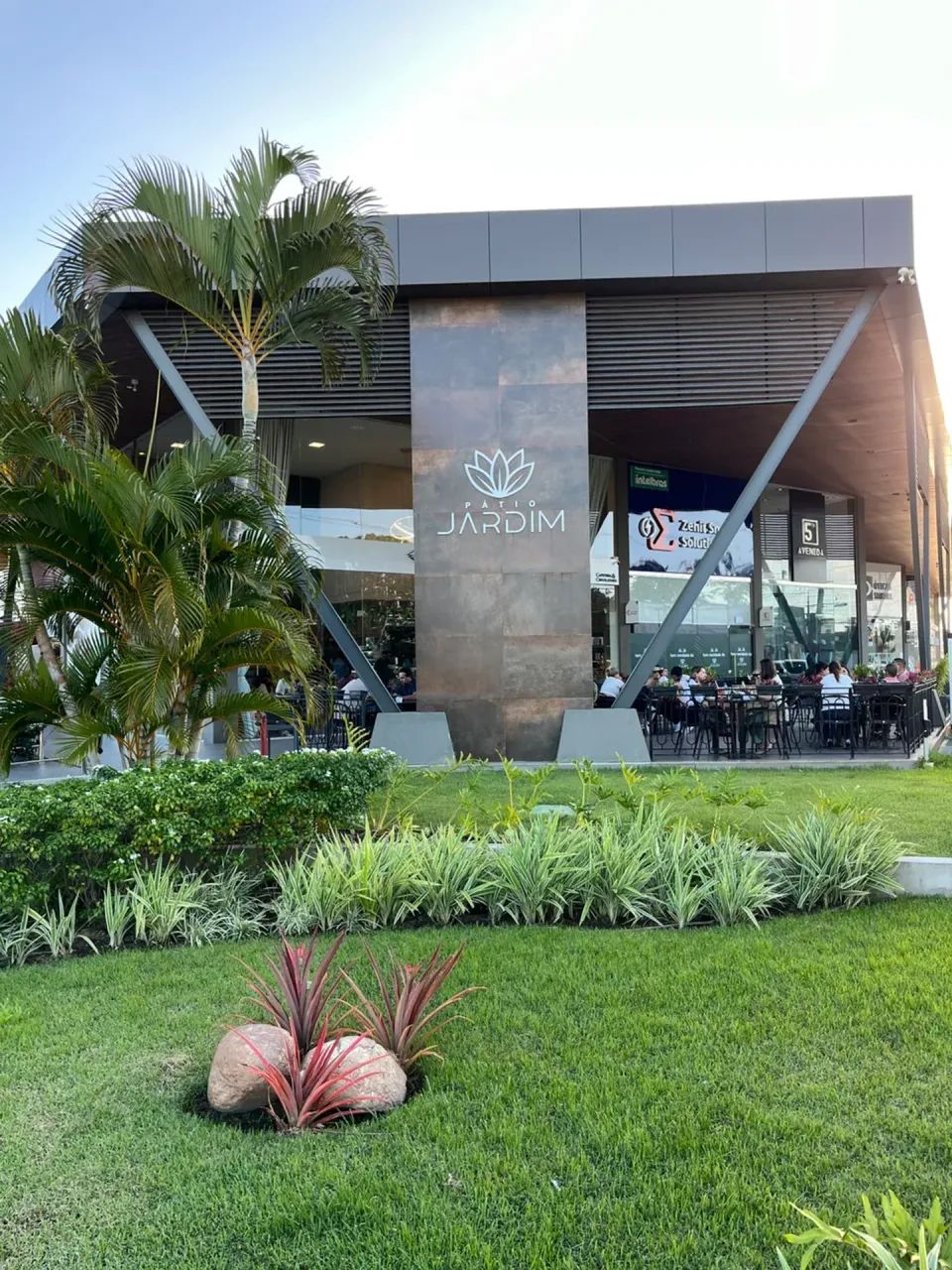 Sala para alugar no Pátio Jardim, bairro Jardins