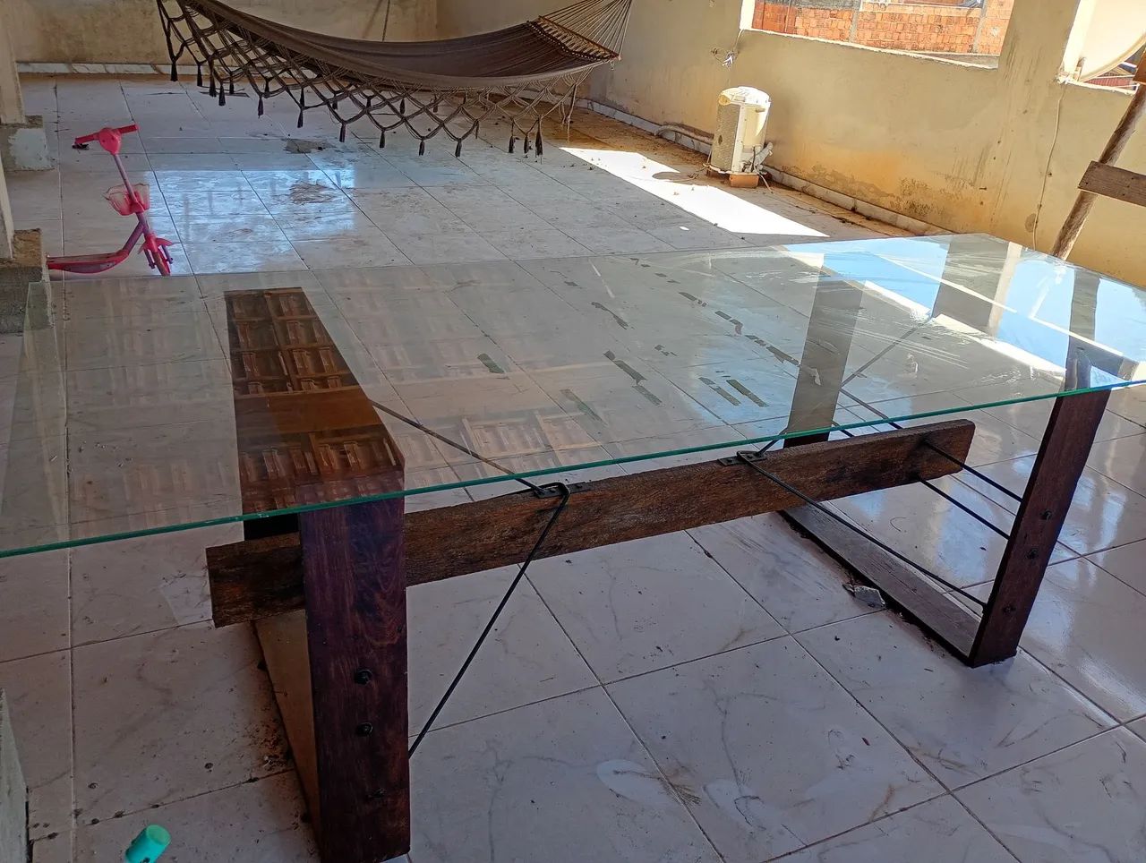 Mesa de vidro temperado,madeira tombada - Foto 2