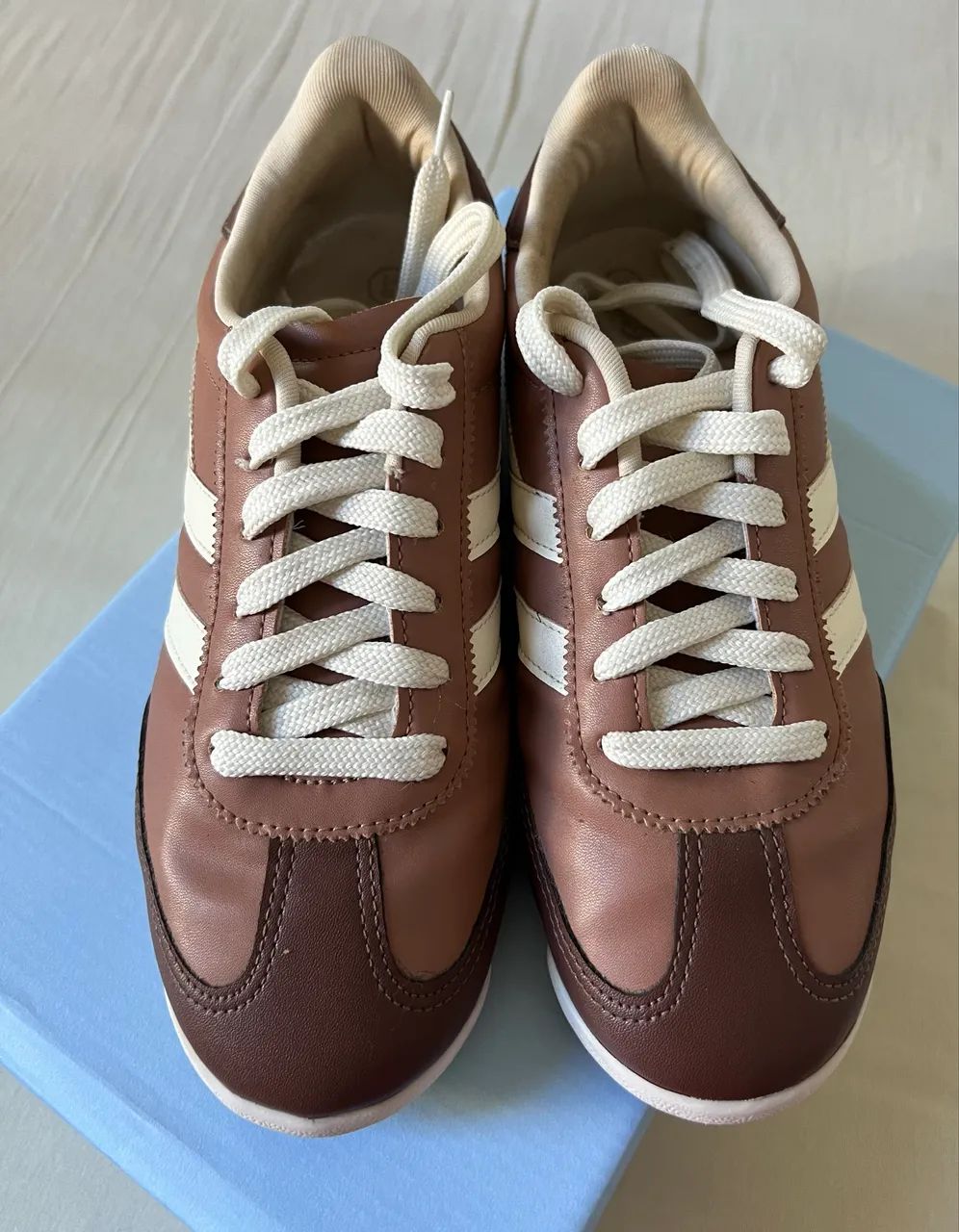 Saia jeans e tênis  - Foto 4