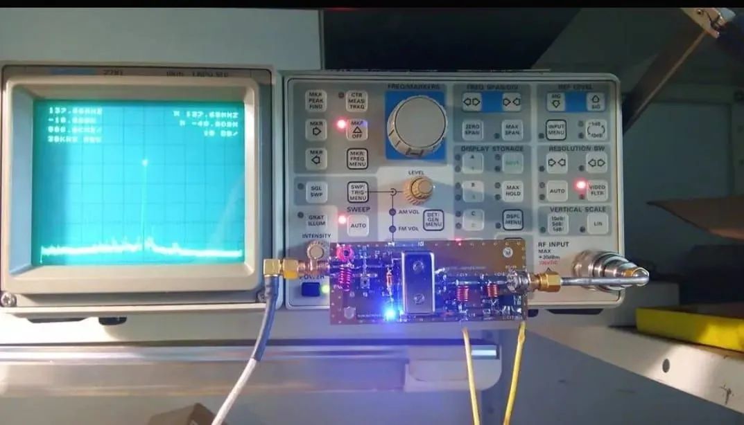 Tektronix 2710 - Foto 4