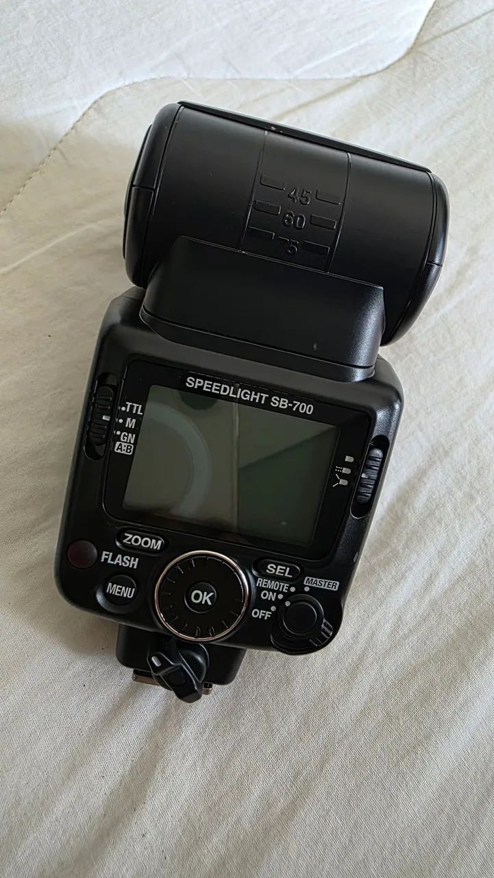 SPEED LIGHT SB 700 - Foto 2