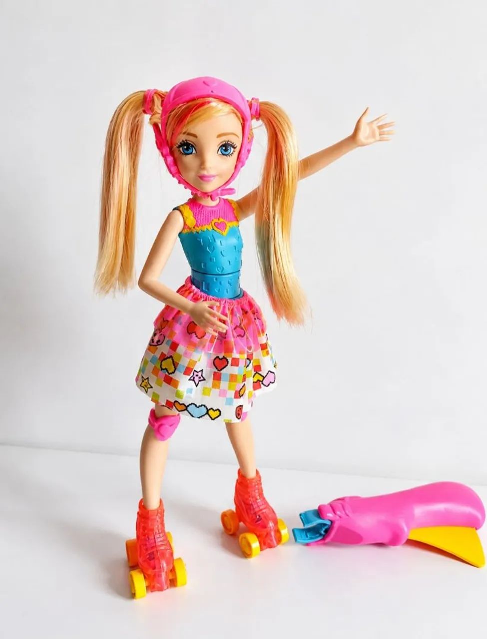 Boneca Barbie Video Game Hero 2015 Com todos os acessórios  - Foto 2