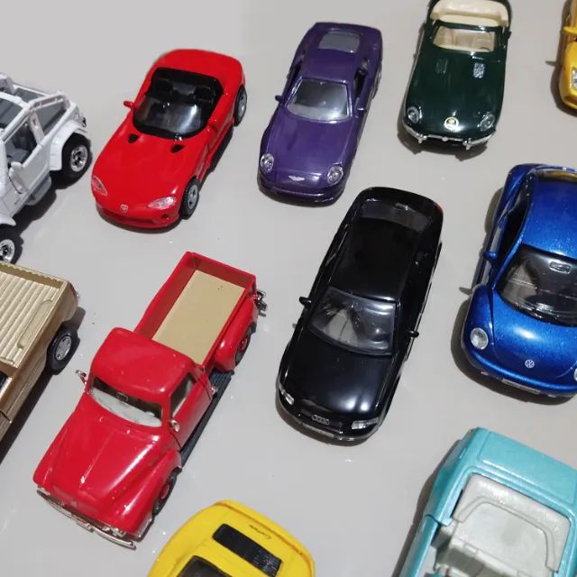 Miniaturas Maisto Free Wheels - Foto 3