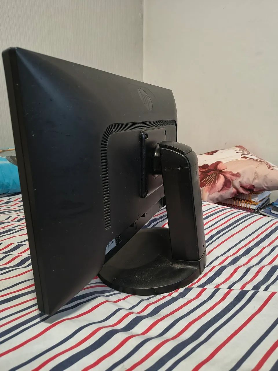 Monitor HP V225hz 21,5pol - Foto 3