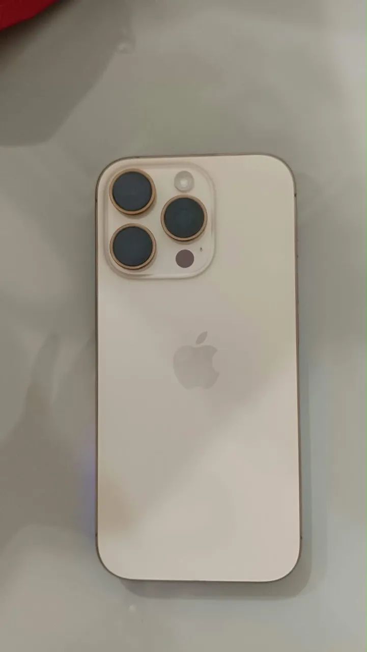 Iphone 16 PRO dourado - Foto 3