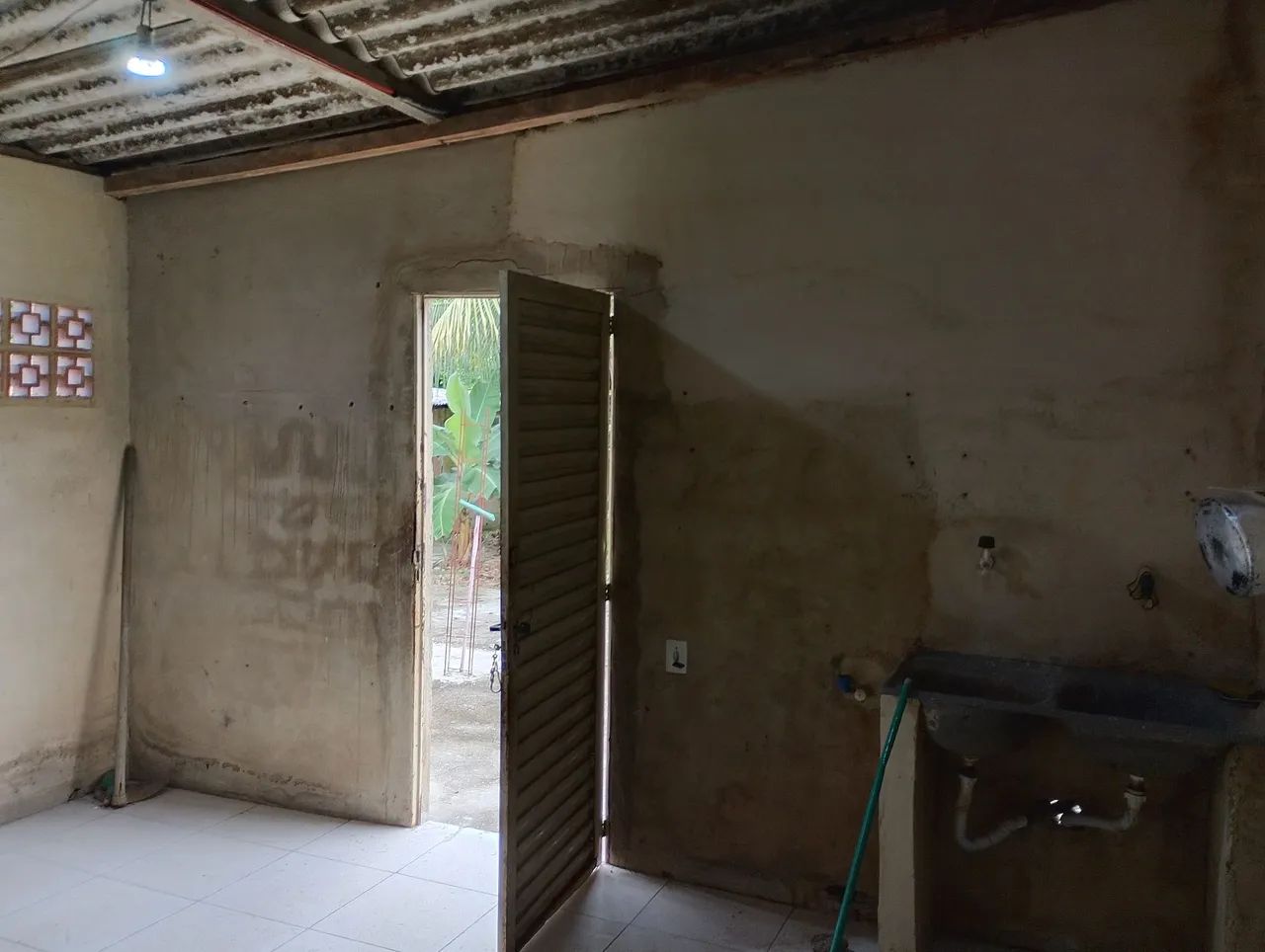 CASA COM TERRENO À VENDA - VILA CENTRAL, QUEIMADOS*  - Foto 5