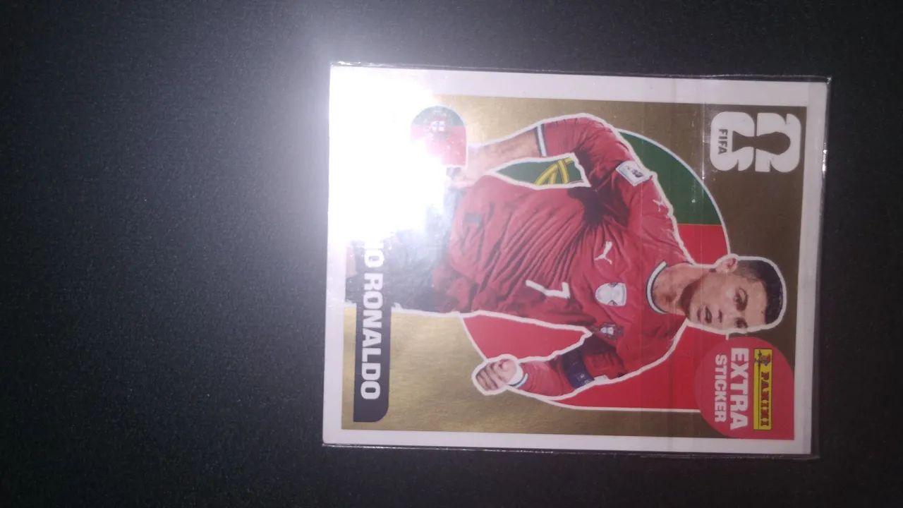 Figurinha da copa Cristiano Ronaldo dourada