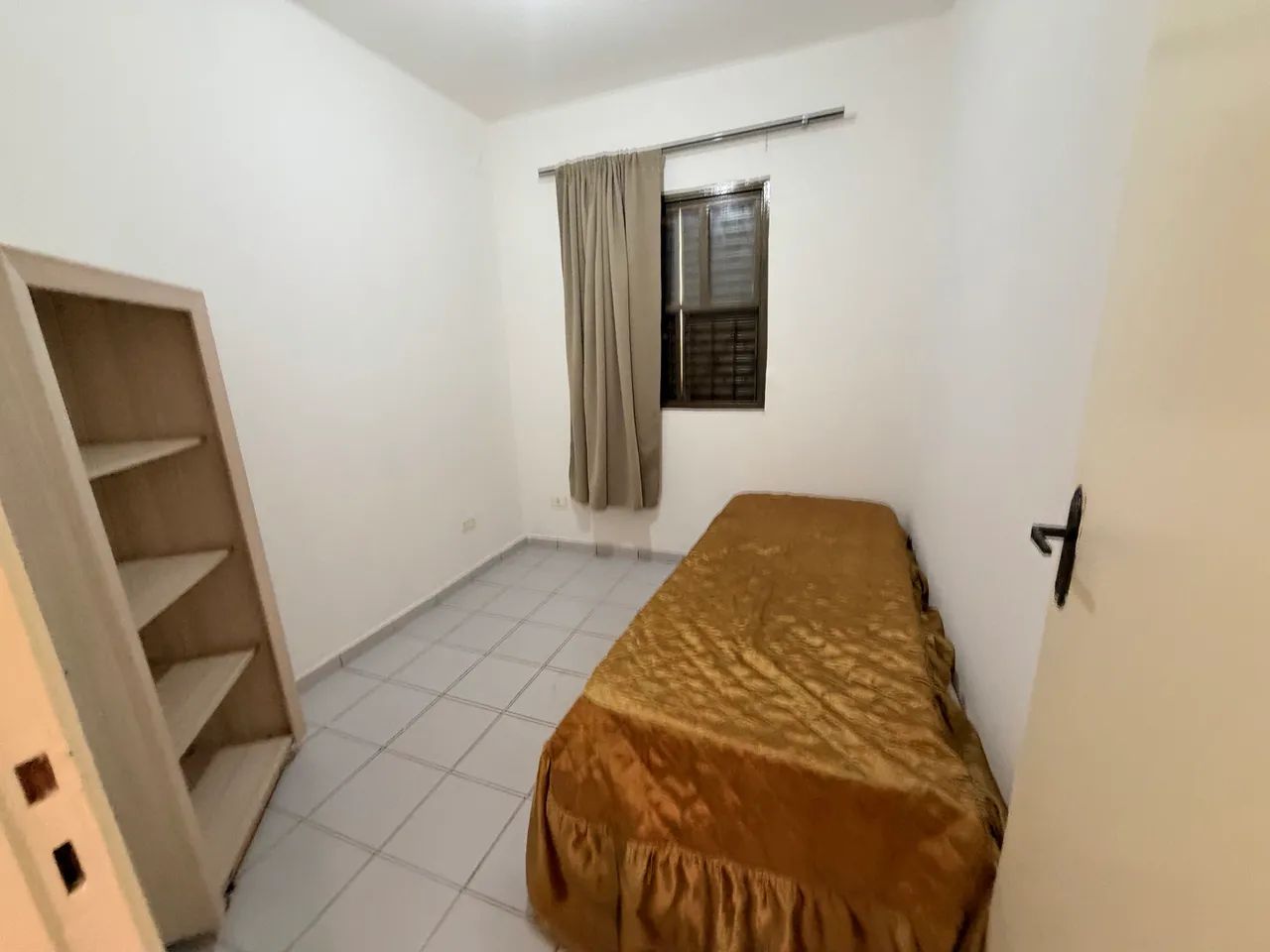 Cama box solteiro e colchão Ortobom 1,88x0,78