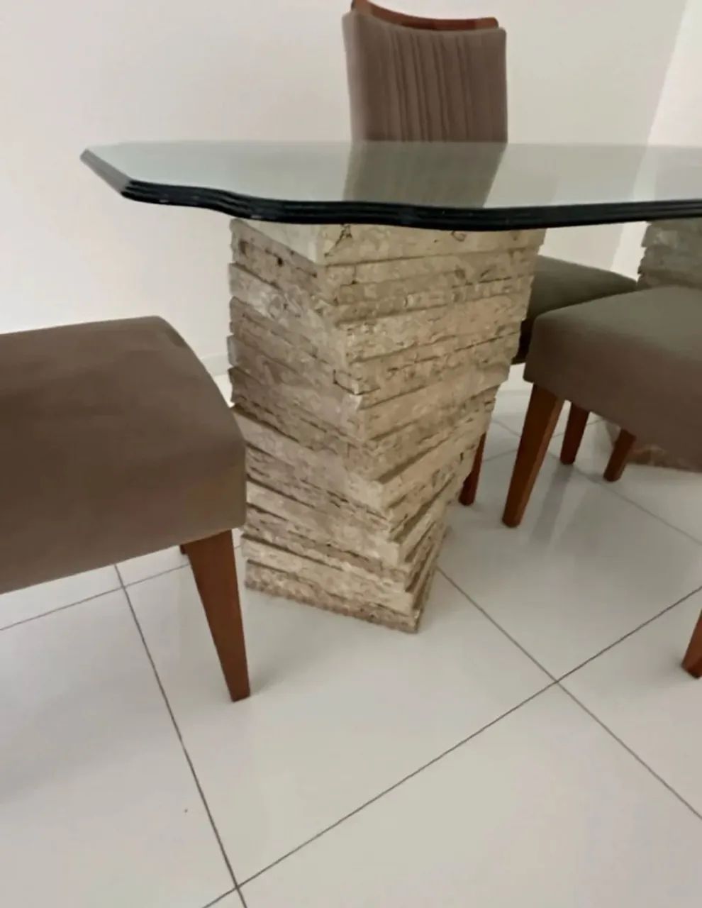 Mesa com 4 cadeiras - Foto 2