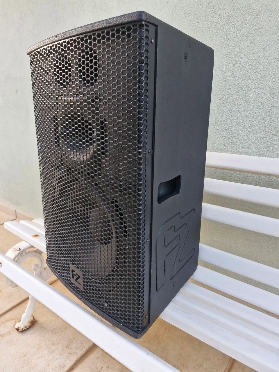 Caixa ativa FZ audio  102a