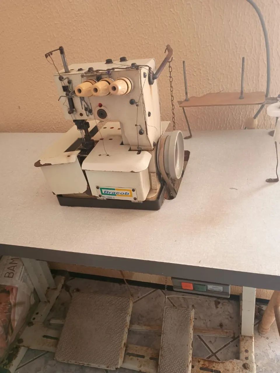 Máquina de costura  - Foto 5