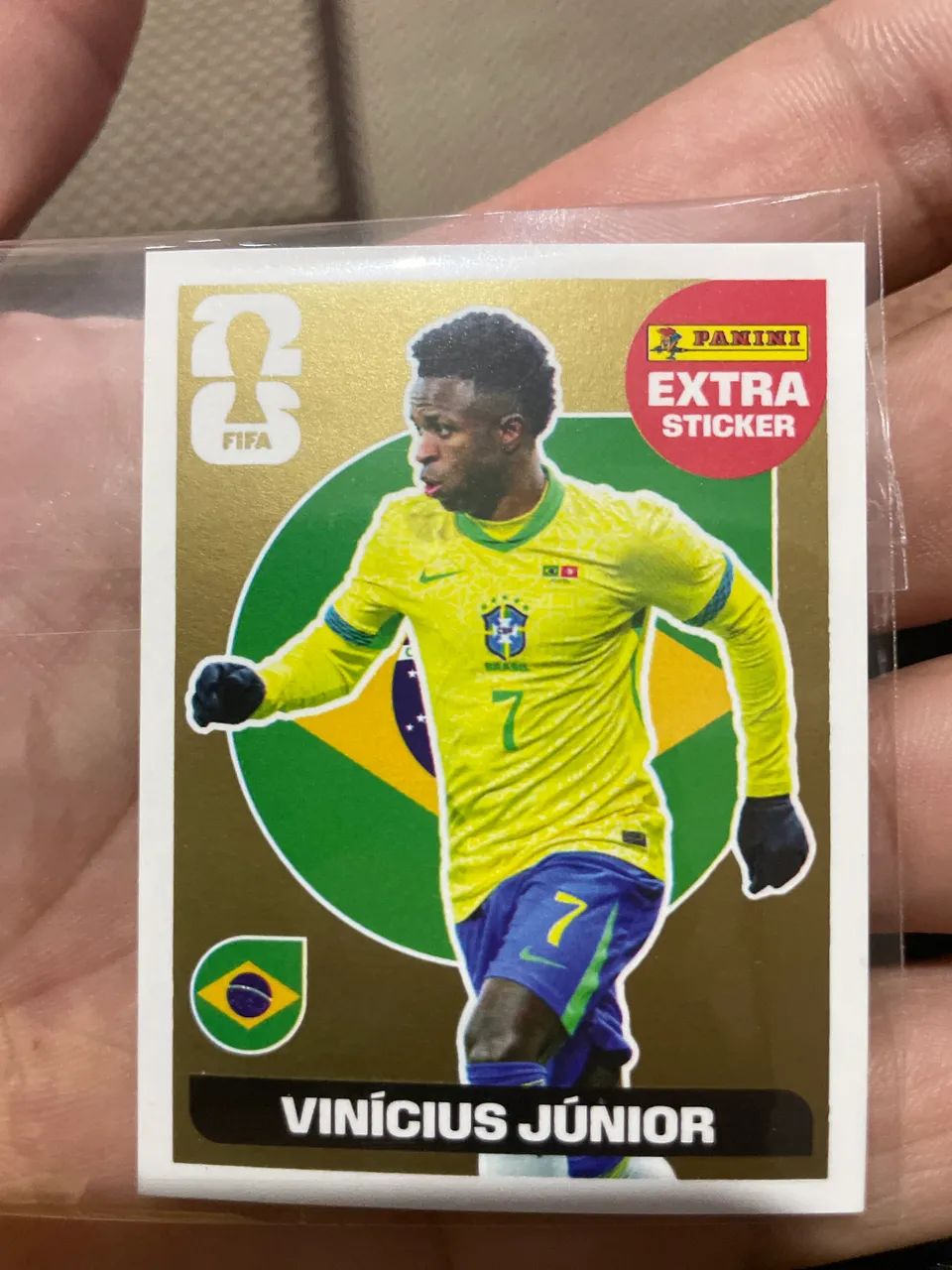 Figurinha Vinicius Júnior Gold Extra Sticker - Foto 3