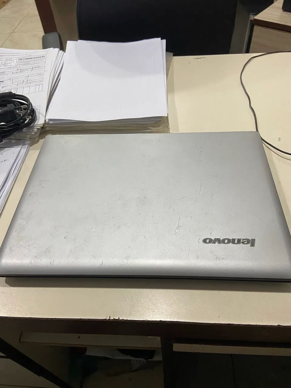 Notebook Lenovo usado 