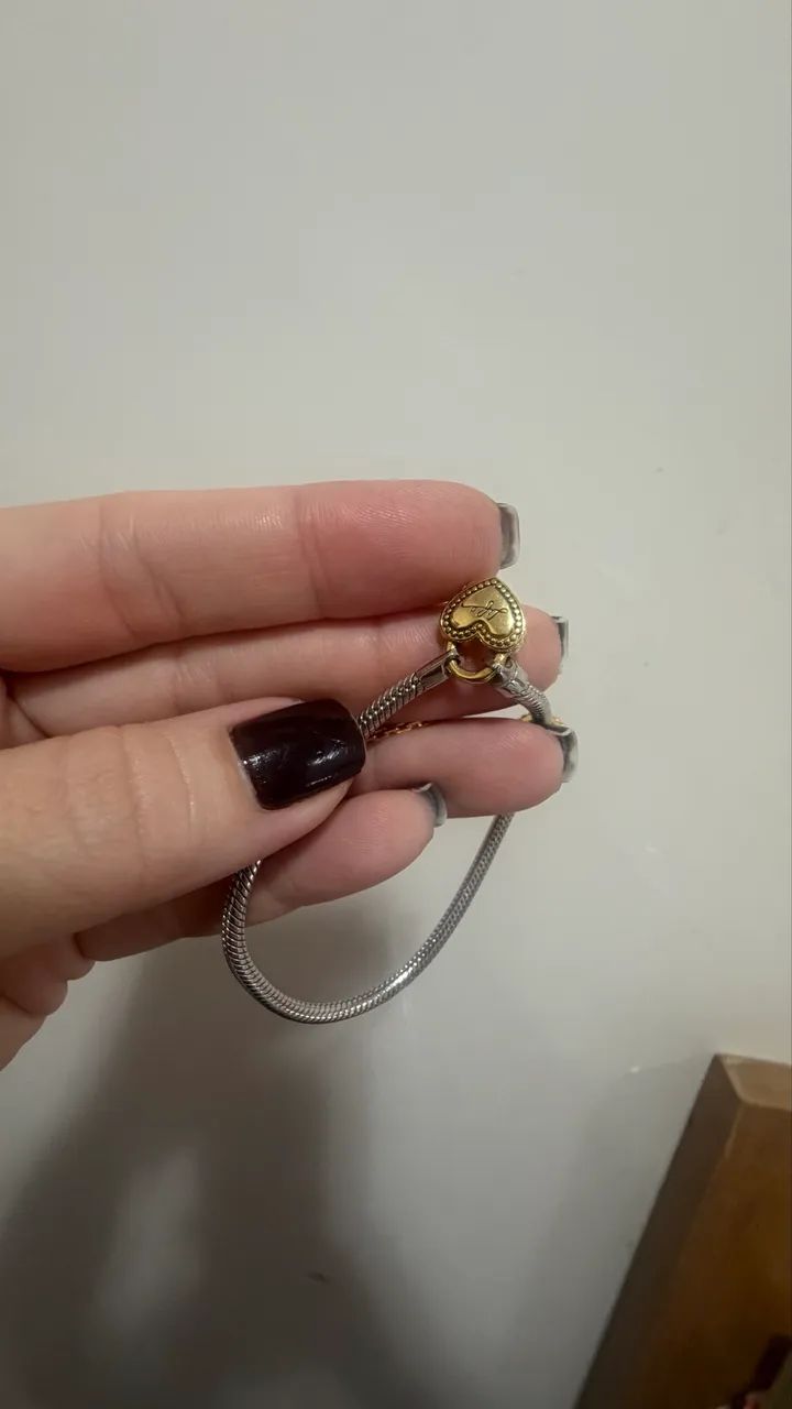 Vendo pulseira vivara tam. 18