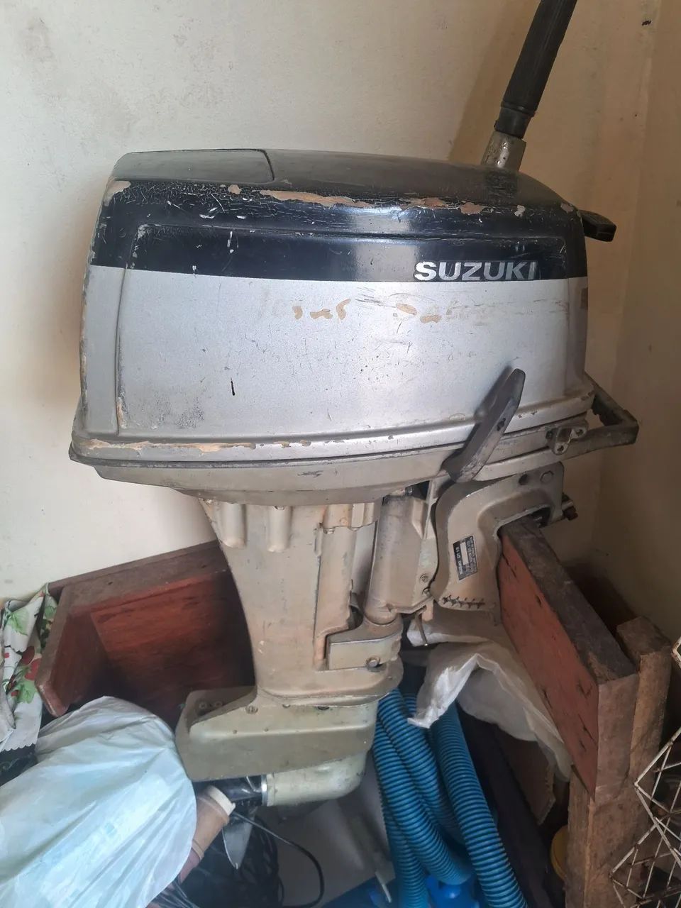 Canoa de alumínio com motor de polpa 15HP